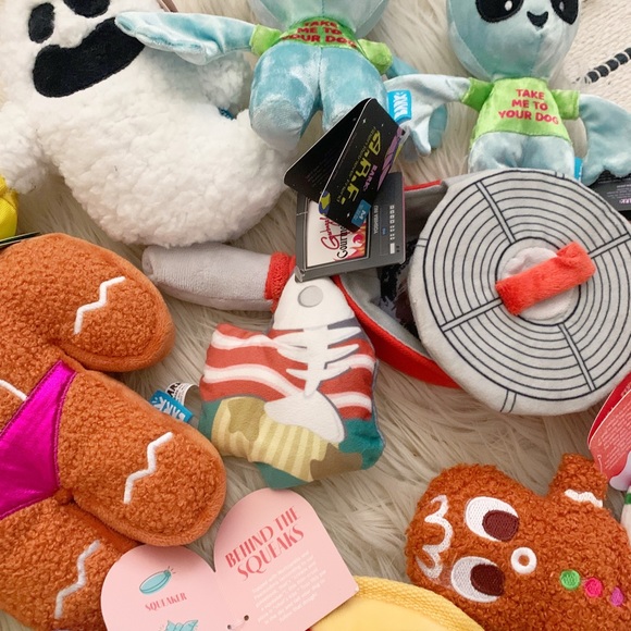 (SOLD) 12 NWT Bundle of Dog Toys - Picture 2 of 6